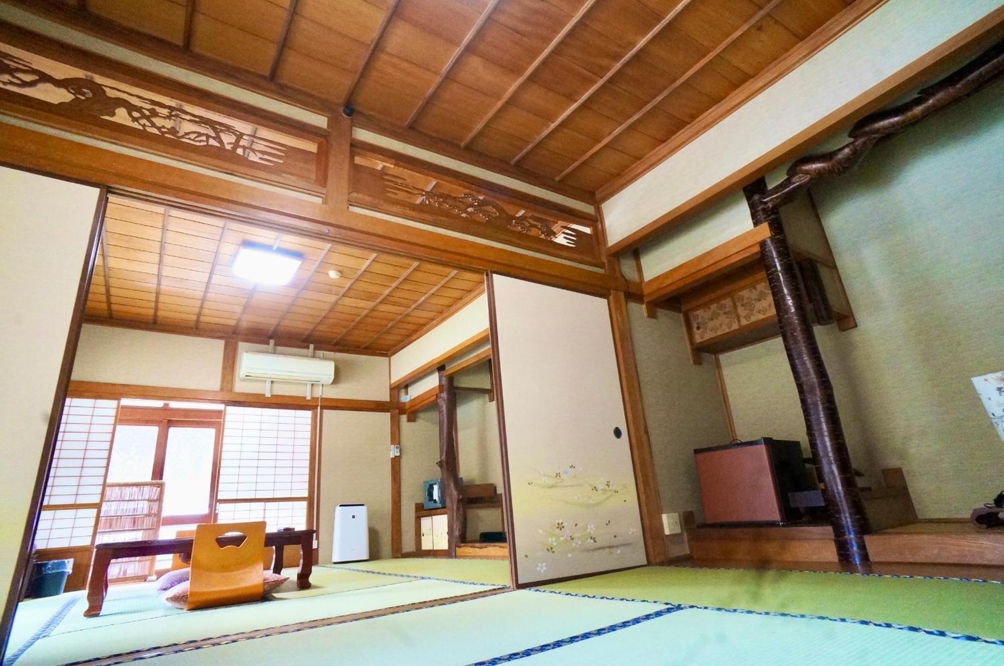 Takaosou Hotel ยูฟุอิน ภายนอก รูปภาพ
