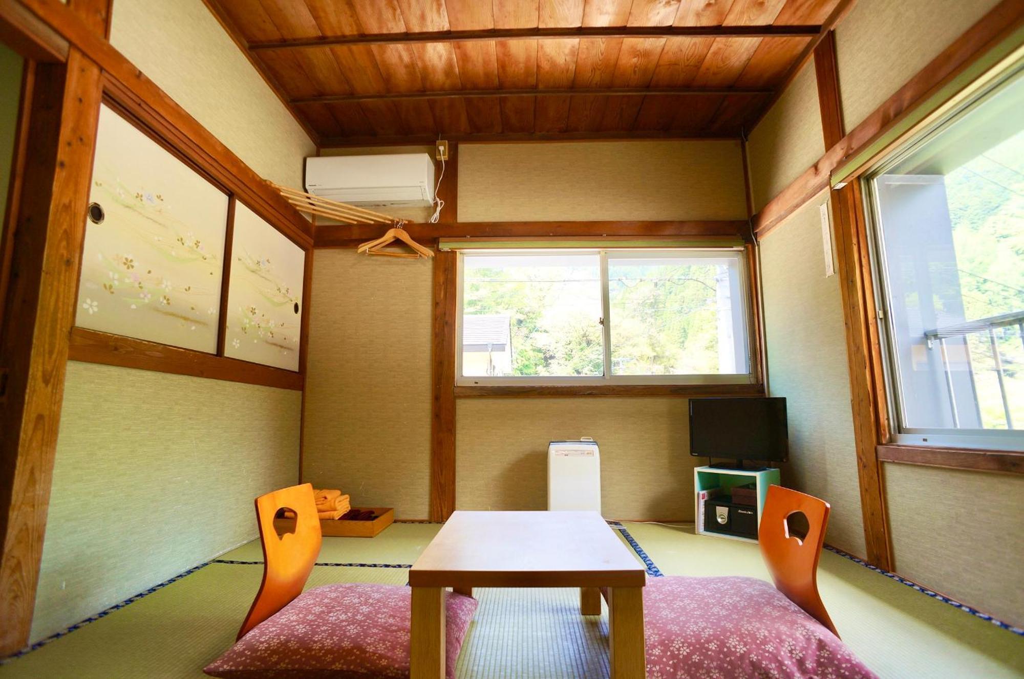 Takaosou Hotel ยูฟุอิน ภายนอก รูปภาพ