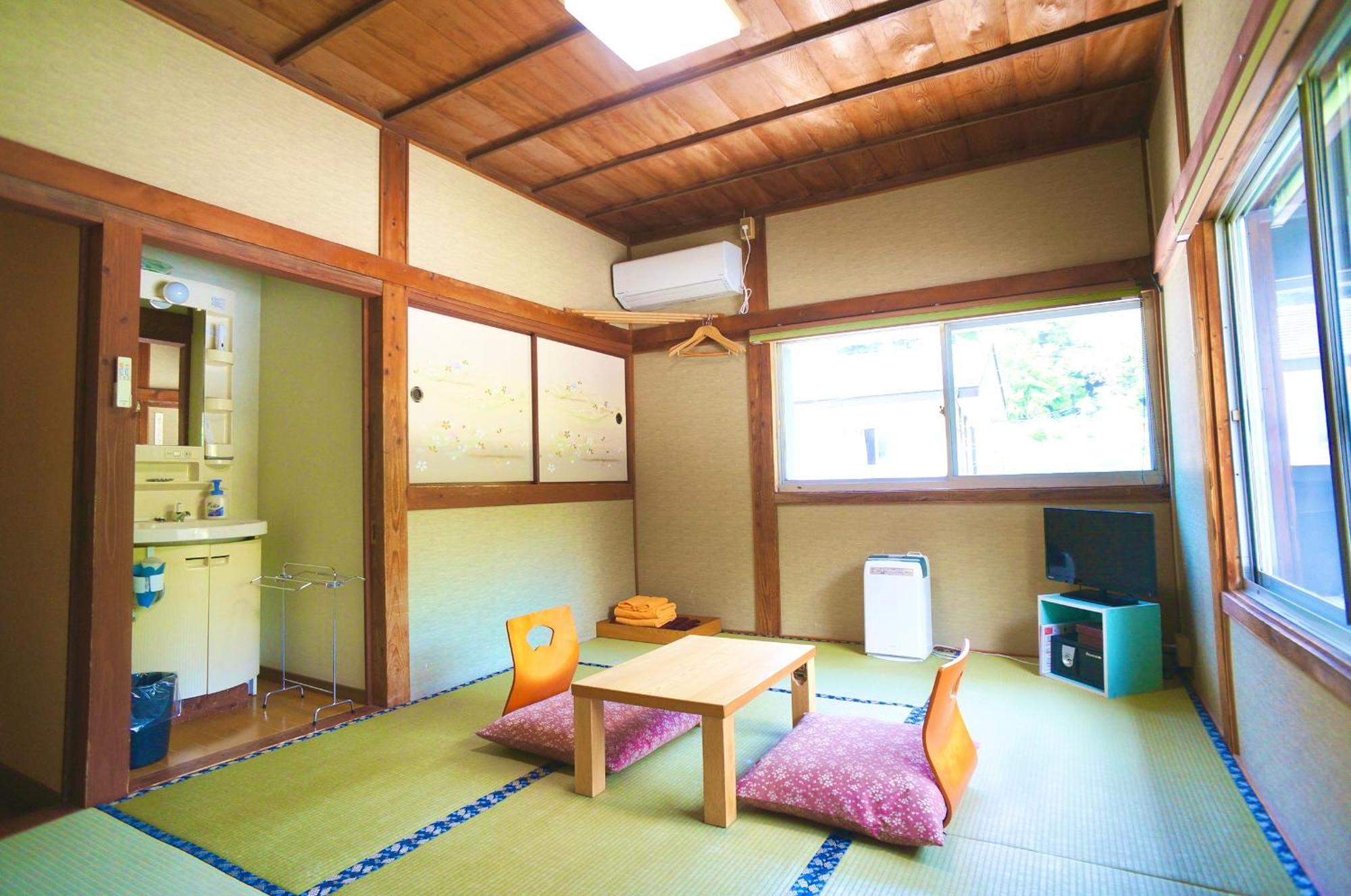Takaosou Hotel ยูฟุอิน ภายนอก รูปภาพ