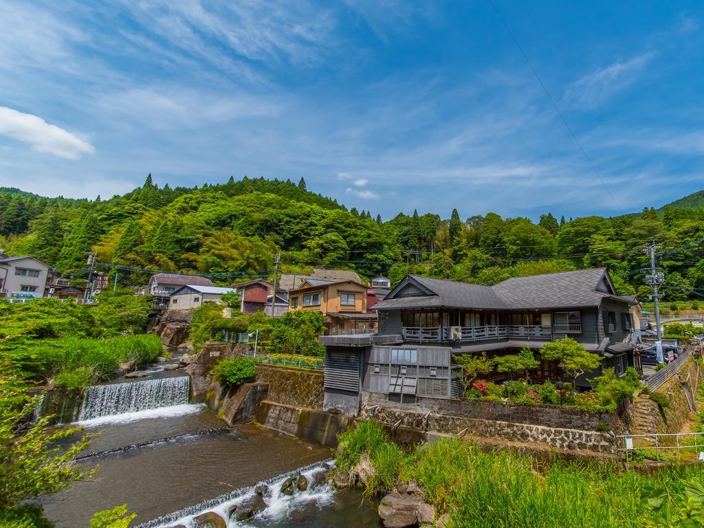 Takaosou Hotel ยูฟุอิน ภายนอก รูปภาพ