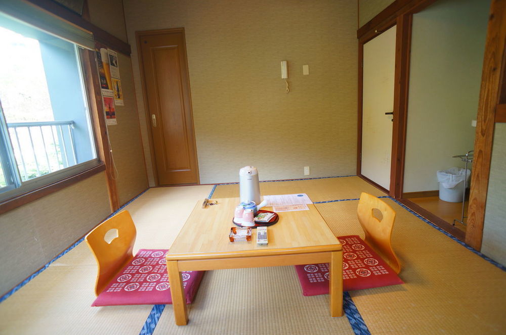 Takaosou Hotel ยูฟุอิน ภายนอก รูปภาพ